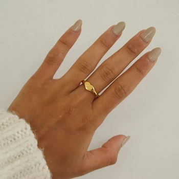 18K ПР Златни Брачни Халки от Неръждаема Стомана Годежни Пръстени със Сърце Романтично Сърце пръстен за жени