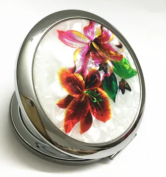 Компактно огледало за грим с пеперуди и цветя модел, Женски карманное автопортрет с 2 странични гънки, които се продават в опаковка по 1 парче. 1