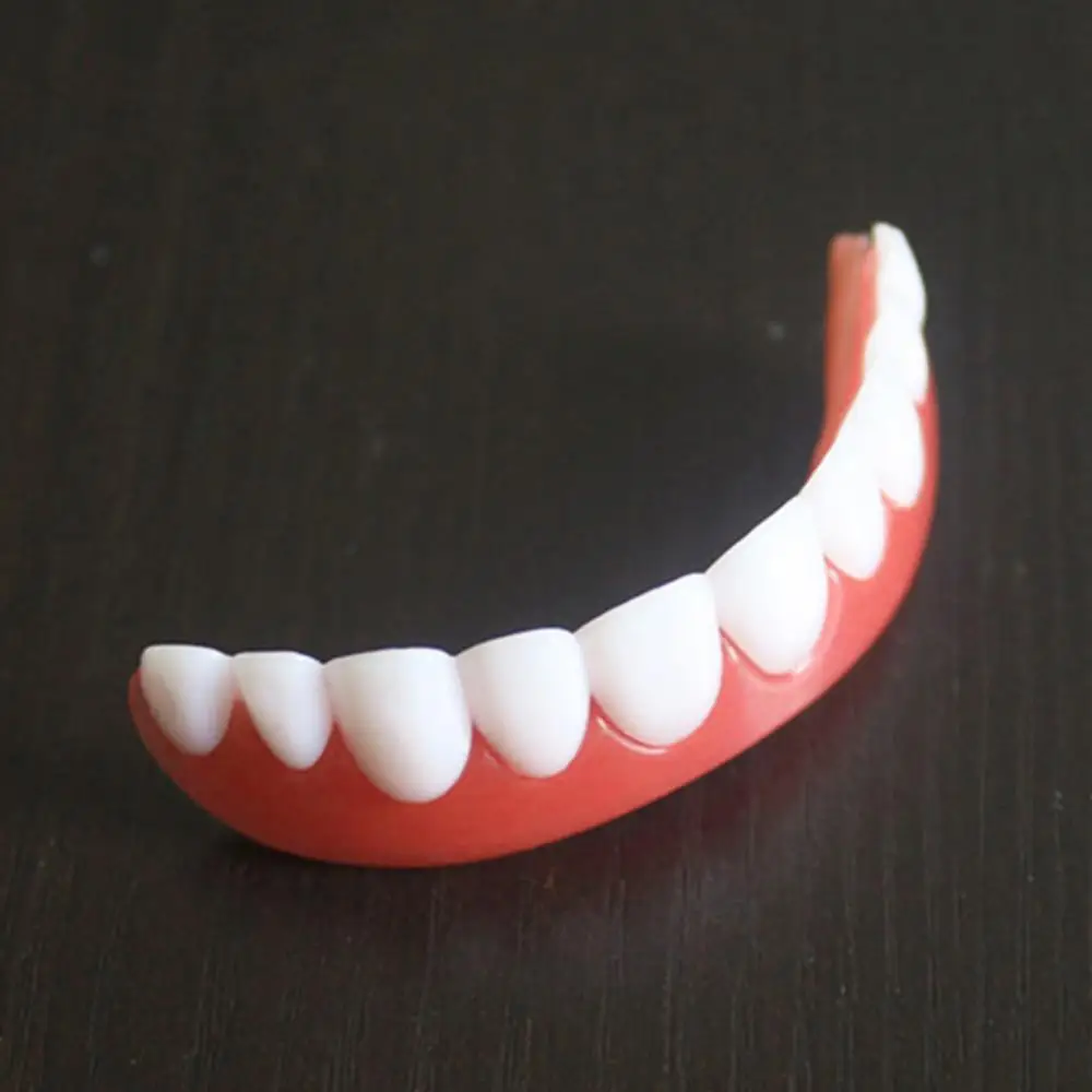 Бяла Имитация На Фалшив Горния Зъб Избелваща Лента За Зъбни Протези Скоба За Грижа За Устната Кухина Играчка 1