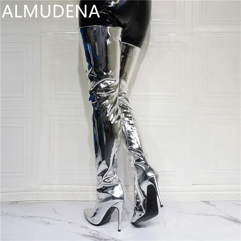 Зимните ботуши над коляното; сребриста обувки от лачена кожа със страничен цип; зимни дамски обувки с остър пръсти на много висок ток; модерни обувки