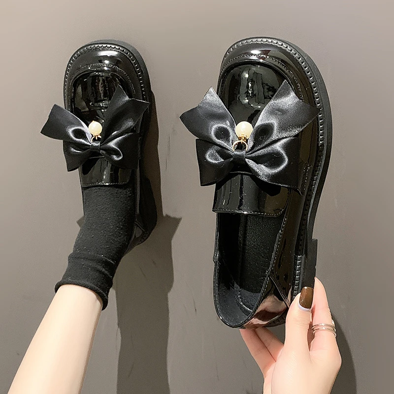 Пролетно Дамски обувки в британския стил 2022 година, всеки ден Лоферы в стил Колеж с Лък и панделка, Мода Обувки От Лачена кожа, Кавайная обувки за момичета 2
