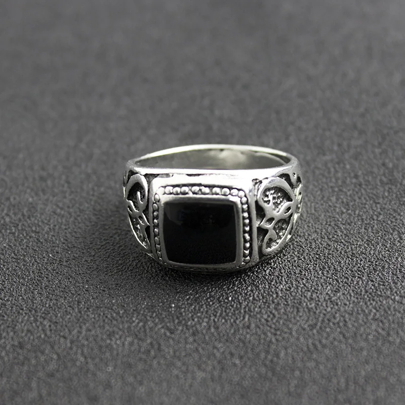 Размер: 8-11 Висококачествено Античен Посеребренное Мъжки пръстен Коледни Нов Пръстен Черни квадратни Эмалевые пръстени са Изящни бижута 4